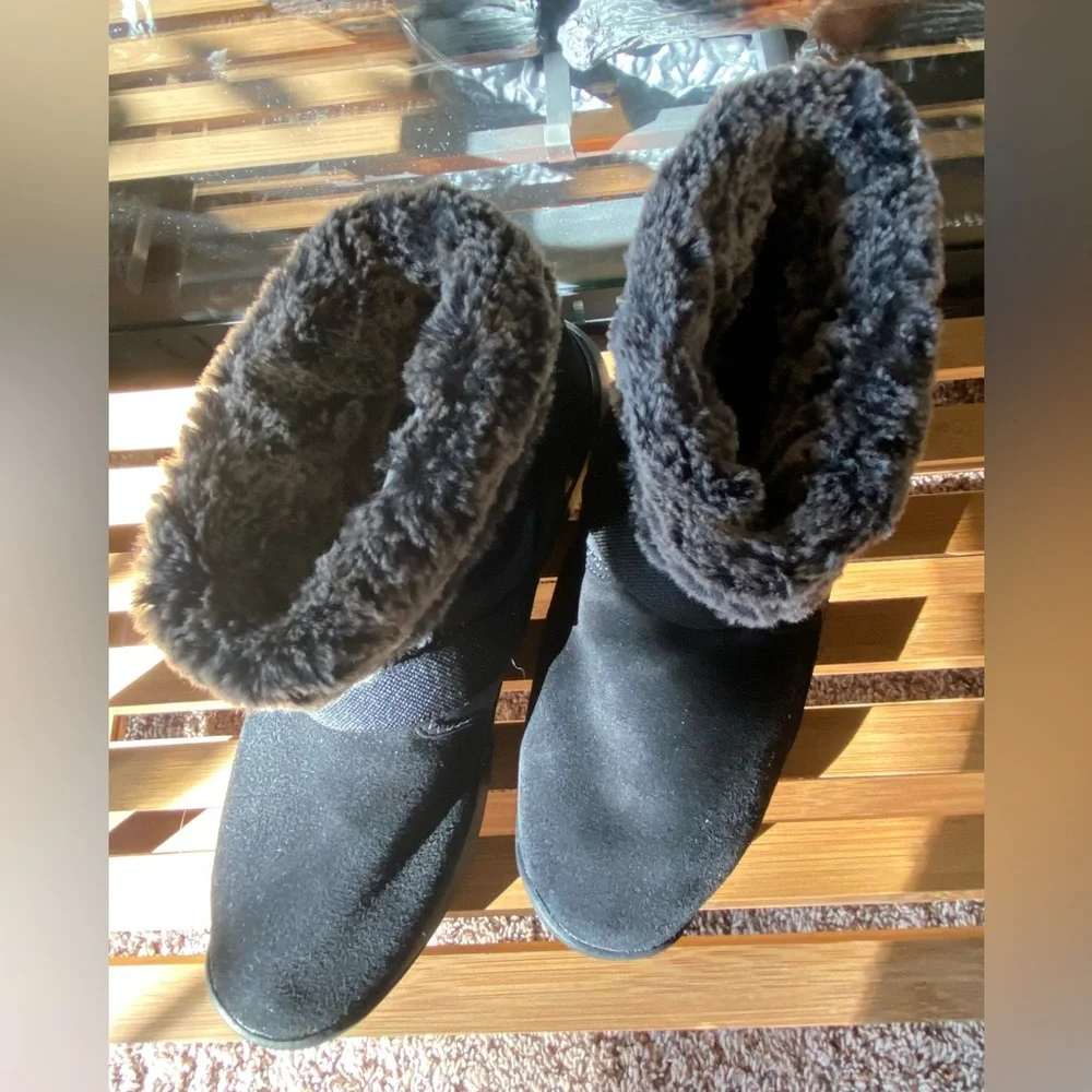Nike NWOT Sz-8.5n Black Winter Boots w/Soft Warm Fur Lining-Elegant🖤Black & Tan👢